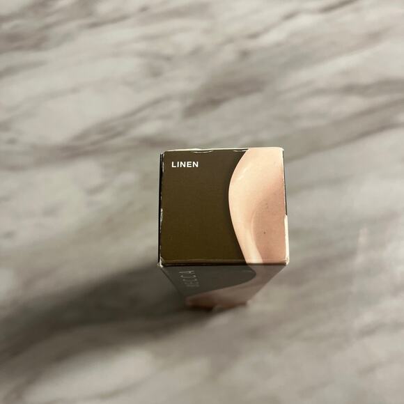 Skin Love Weightless Blur Foundation - Becca for Women - 1.23 oz Linen - Picture 2 of 4